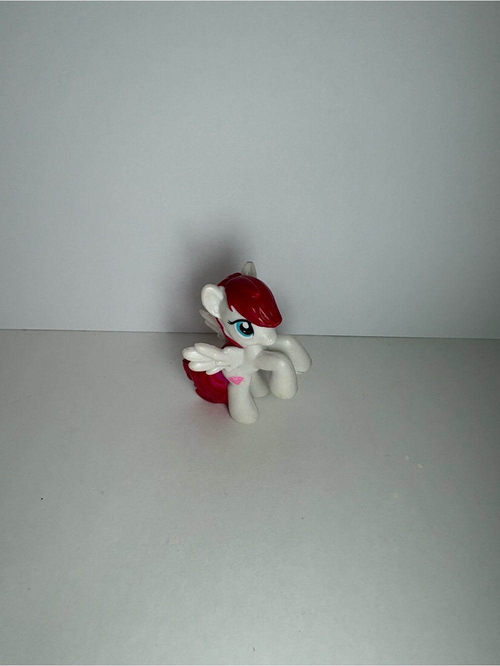 My Little Pony G4 Diamond Rose 2” Blind Bag Pegasus Figure Hasbro FiM